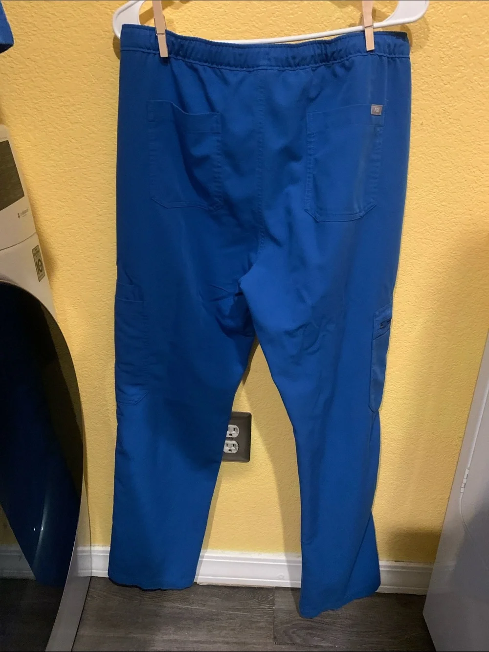 Figs royal blue